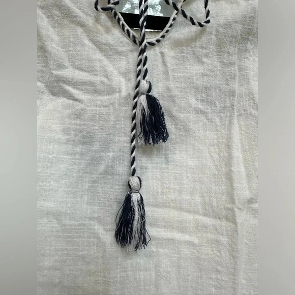 MAX STUDIO | White w/ Blue Floral Embroidered Bohemian Cotton Top Size S - Picture 13 of 16